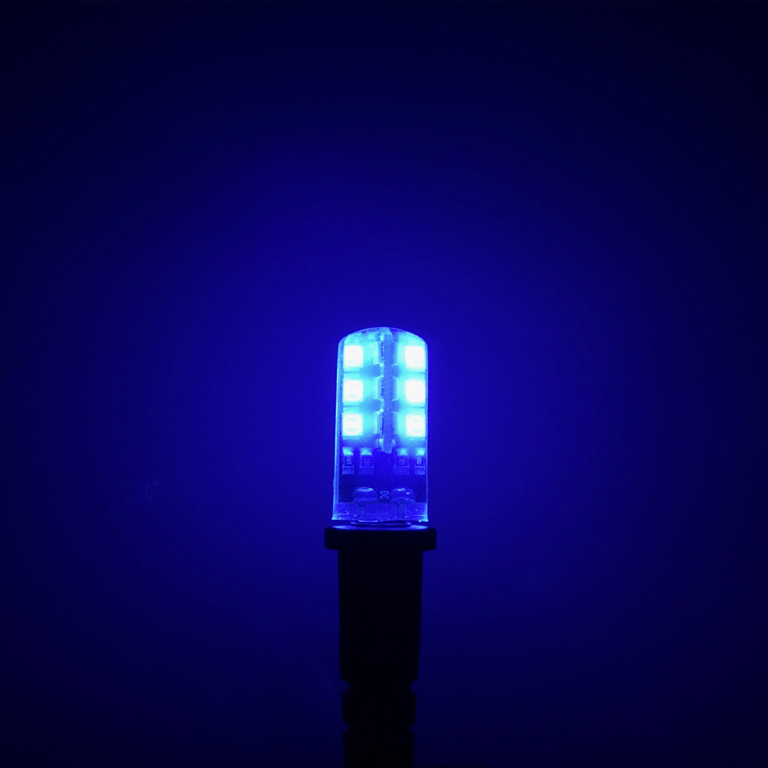 Opera rødme ekstensivt blacklight LED bulb 12 volts DC | Prop Scenery Lights